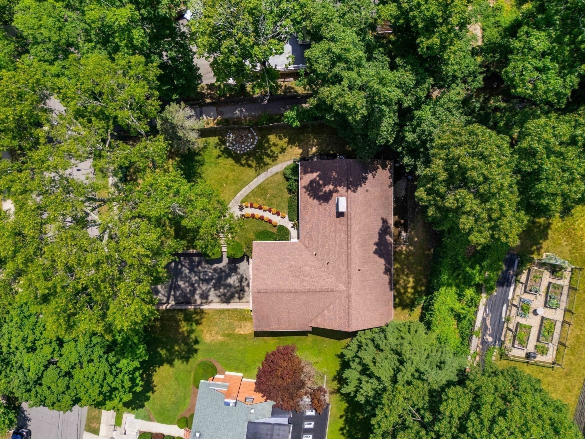 Single Family Residence at 205 Gardner Rd, Brookline MA 02445, Brookline, photo 9 of 41