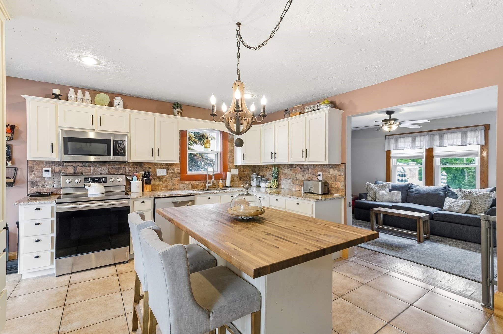 Single Family Residence at 18 Vine, Milford MA 01757, Milford, photo 11 of 41