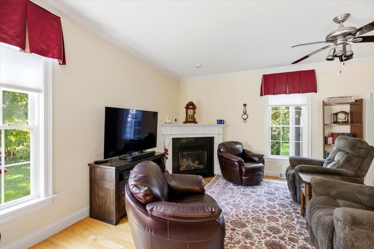 Condominium at 12 Wynnfield Cir # 12, Southwick MA 01077, Southwick, photo 22 of 42