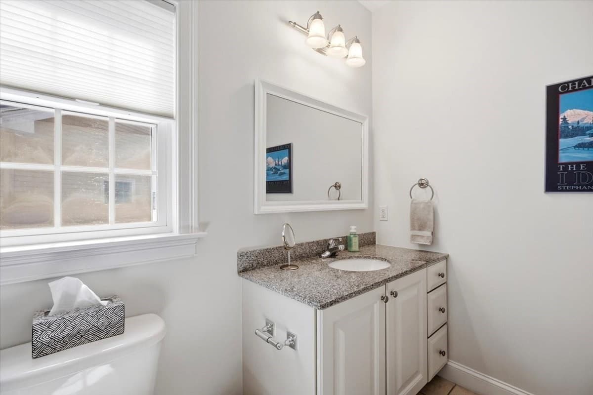 Condominium at 12 Wynnfield Cir # 12, Southwick MA 01077, Southwick, photo 7 of 42