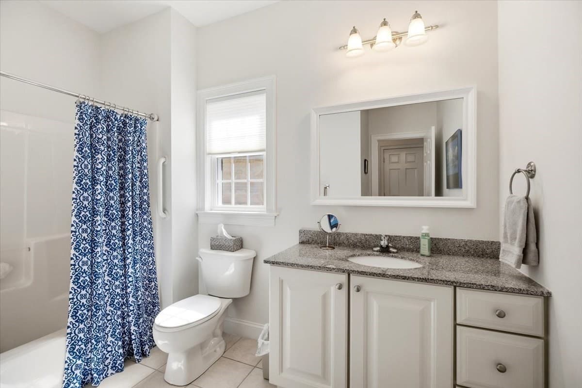 Condominium at 12 Wynnfield Cir # 12, Southwick MA 01077, Southwick, photo 8 of 42