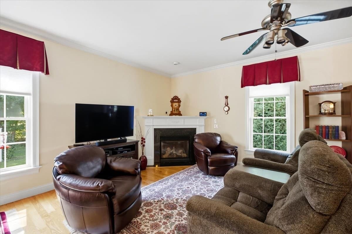 Condominium at 12 Wynnfield Cir # 12, Southwick MA 01077, Southwick, photo 21 of 42