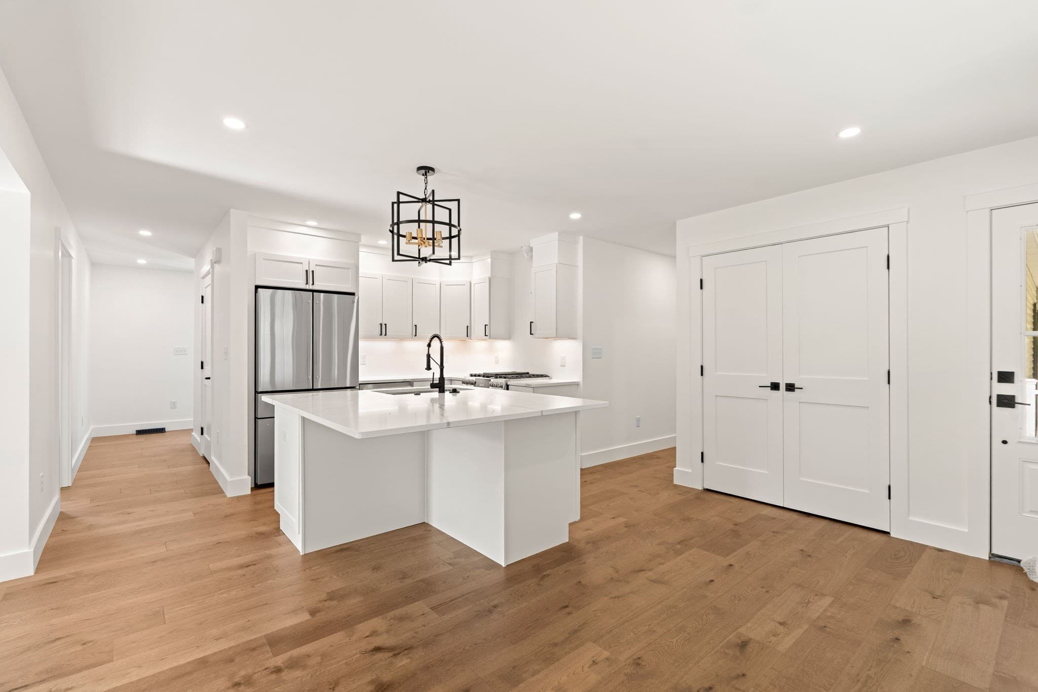 Single Family Residence at 30 Belvidere Road, Haverhill MA 01830, Haverhill, photo 6 of 20