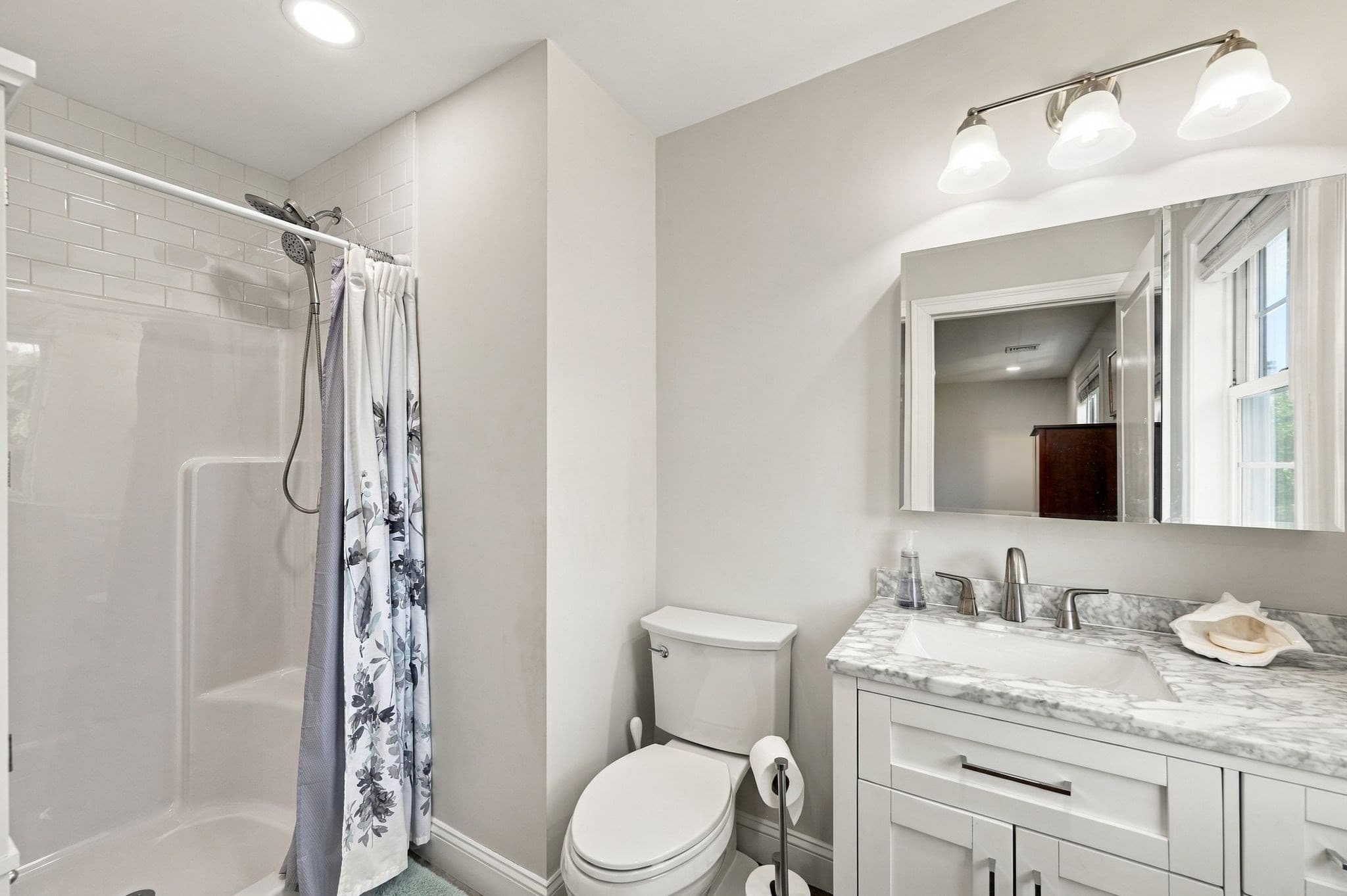 Condominium at 15 Elbridge Lane # 19, Marblehead MA 01945, Marblehead, photo 14 of 19