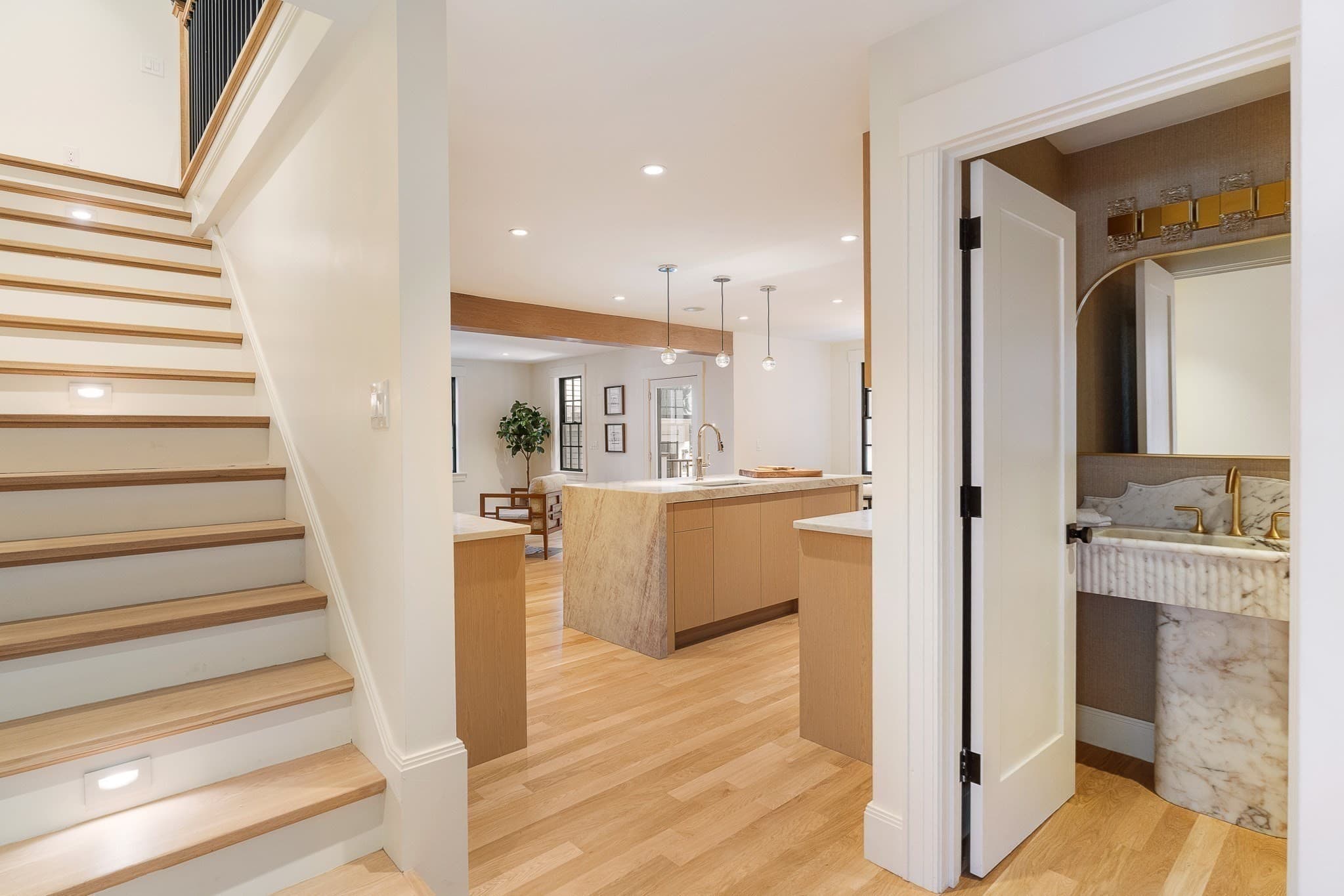 Condominium at 9B Mt. Auburn Street # B, Cambridge MA 02138, Cambridge, photo 3 of 33