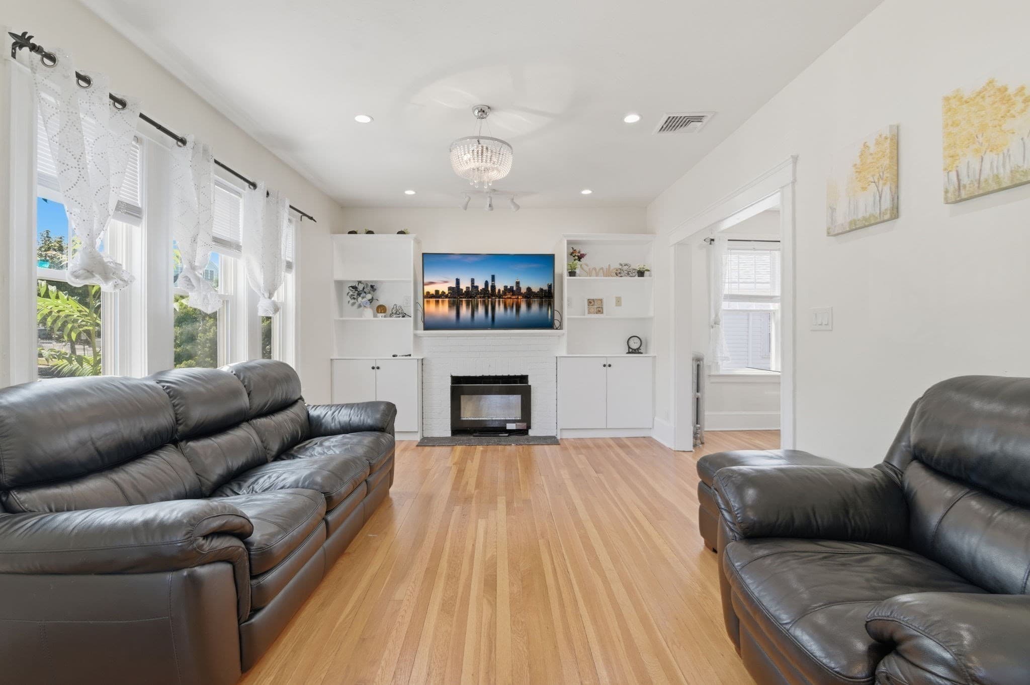 Single Family Residence at 334 Sea St, Quincy MA 02169, Quincy, photo 4 of 30