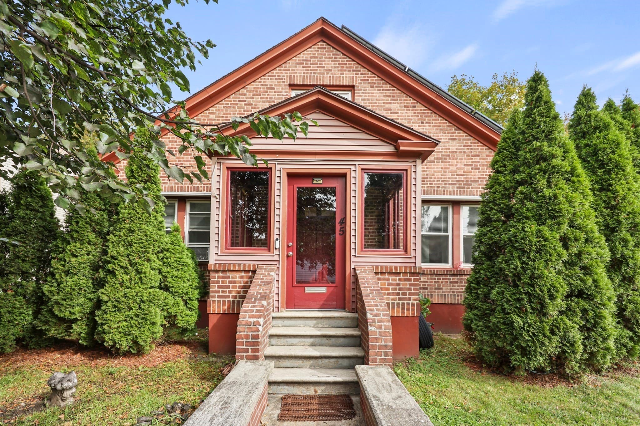 Single Family Residence at 45 Stoddard Ave, Pittsfield MA 01201, Pittsfield, photo 2 of 34