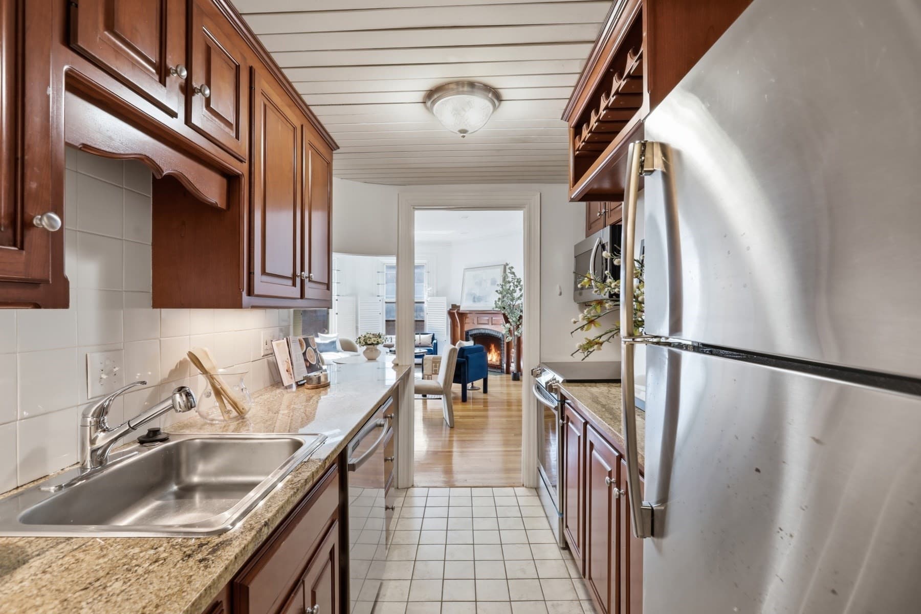 Condominium at 258 Marlborough St # 2R, Boston MA 02116, photo 13 of 19