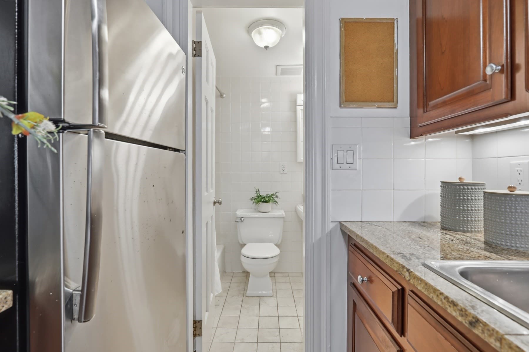 Condominium at 258 Marlborough St # 2R, Boston MA 02116, photo 15 of 19