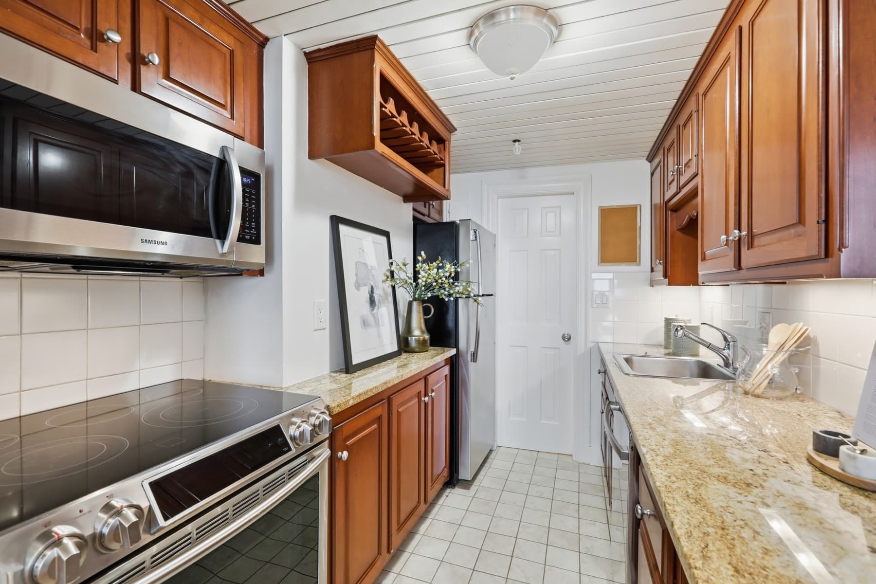 Condominium at 258 Marlborough St # 2R, Boston MA 02116, photo 11 of 19