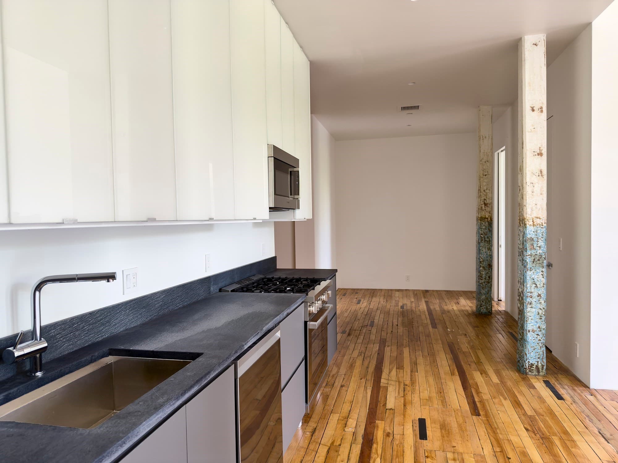 Condominium at 520 State Road # 209, North Adams MA 01247, photo 8 of 32