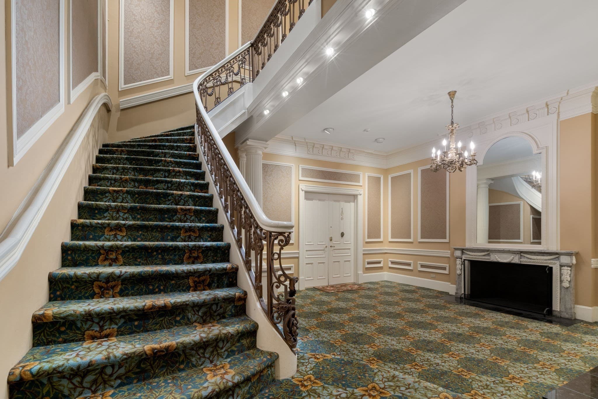 Condominium at 280 Commonwealth Ave # 102, Boston MA 02116, photo 13 of 24