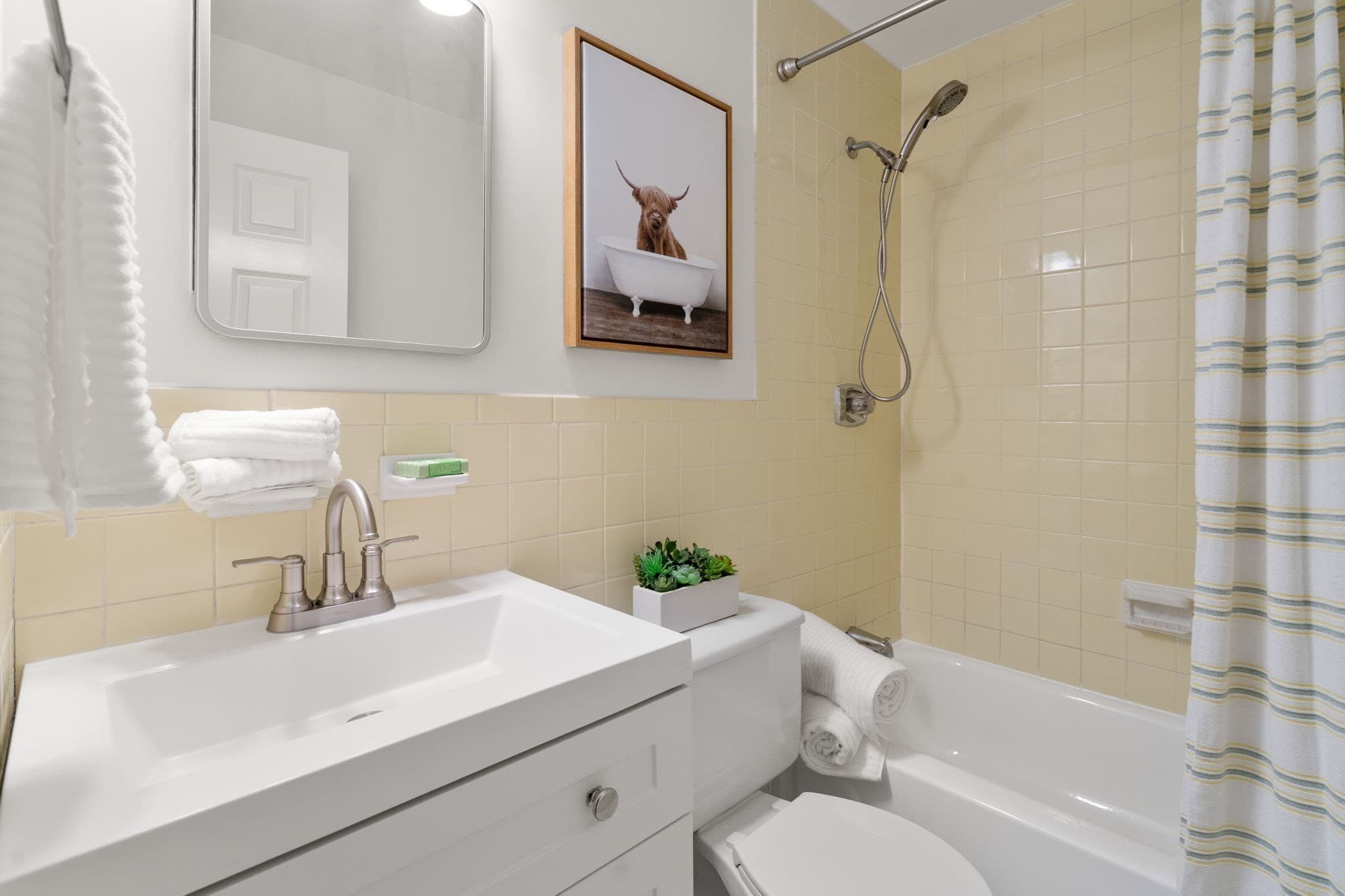 Condominium at 280 Commonwealth Ave # 102, Boston MA 02116, photo 12 of 24