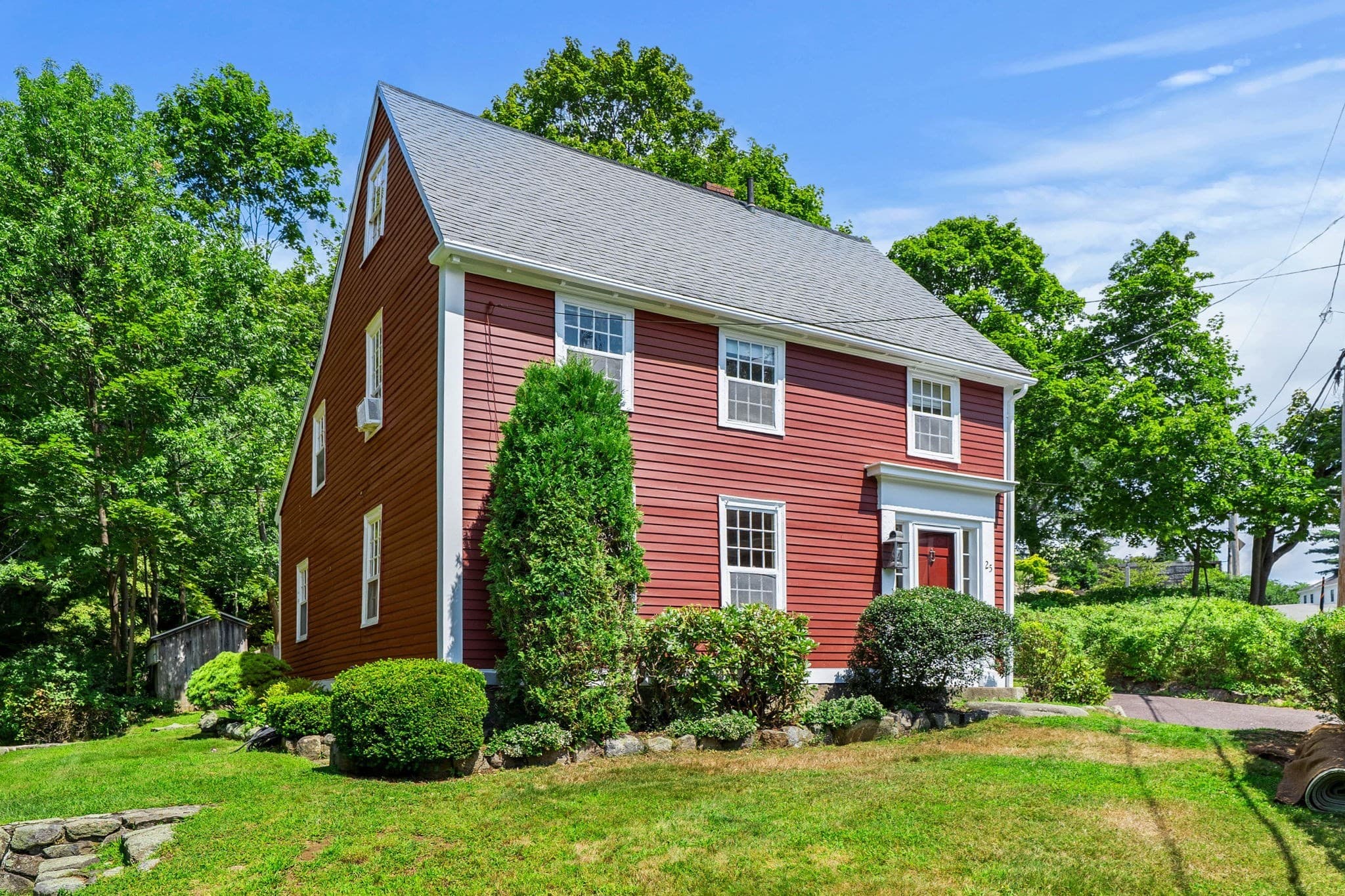 25 Bennett St, Manchester MA 01944