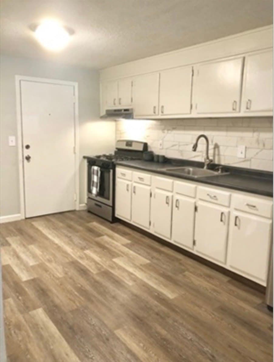 Condominium at 625 West Lowell Ave # 14, Haverhill MA 01832, Haverhill, photo 2 of 16