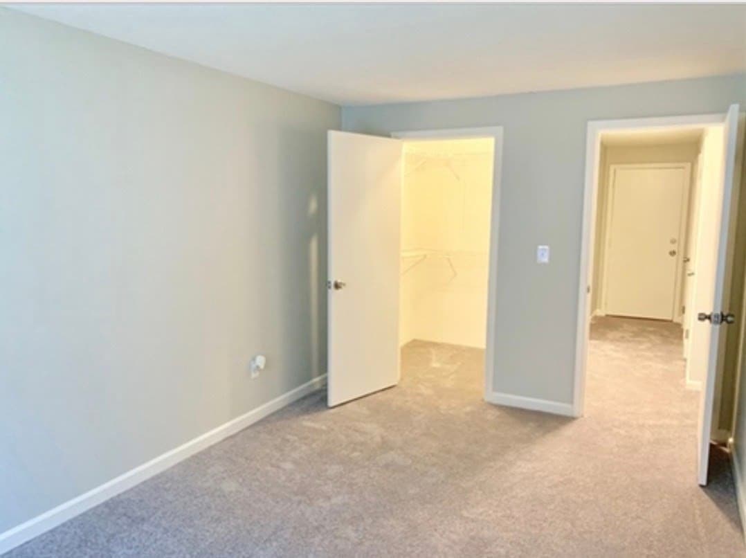 Condominium at 625 West Lowell Ave # 14, Haverhill MA 01832, Haverhill, photo 7 of 16