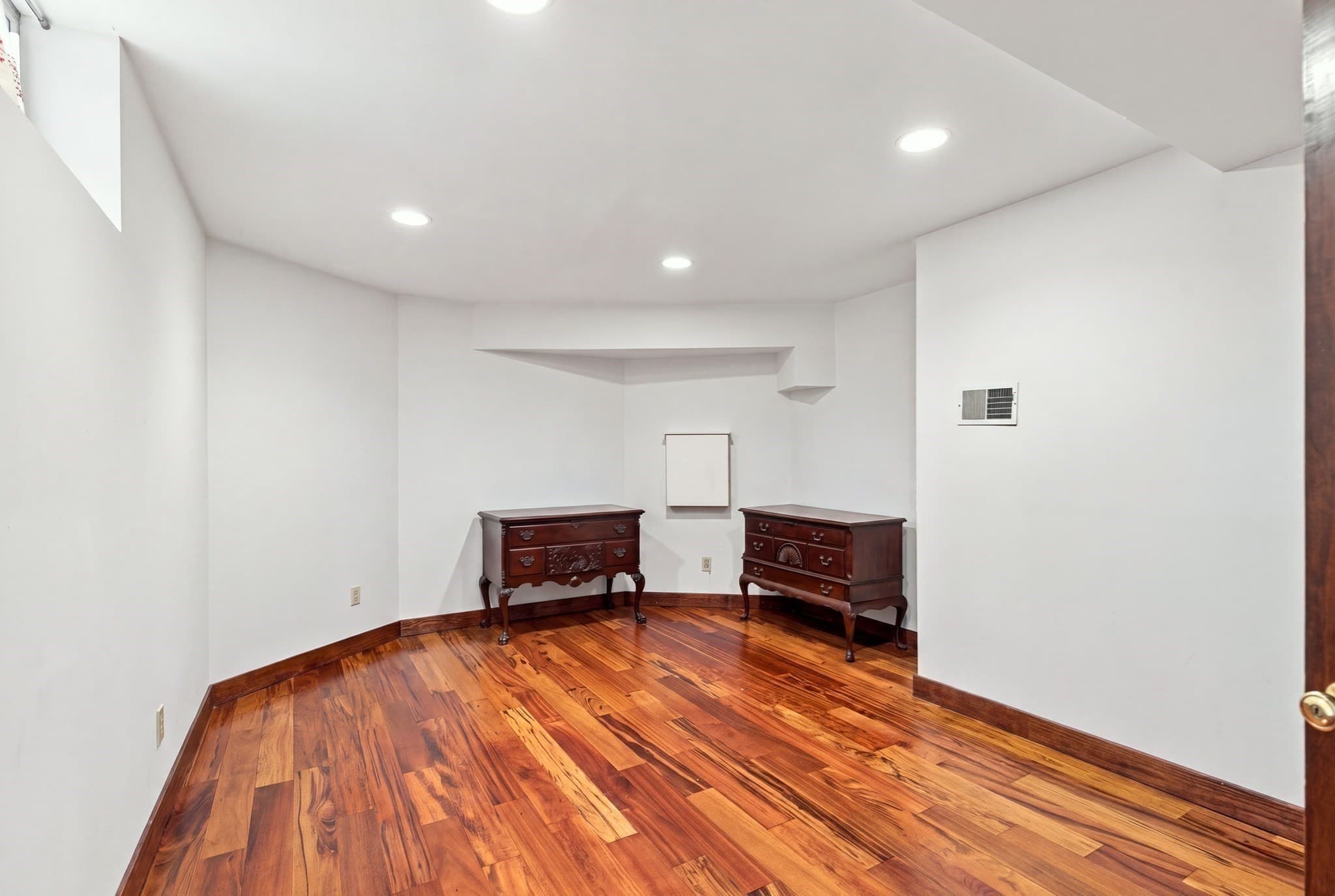 Single Family Residence at 6 Menlo St, Boston MA 02135, photo 37 of 42