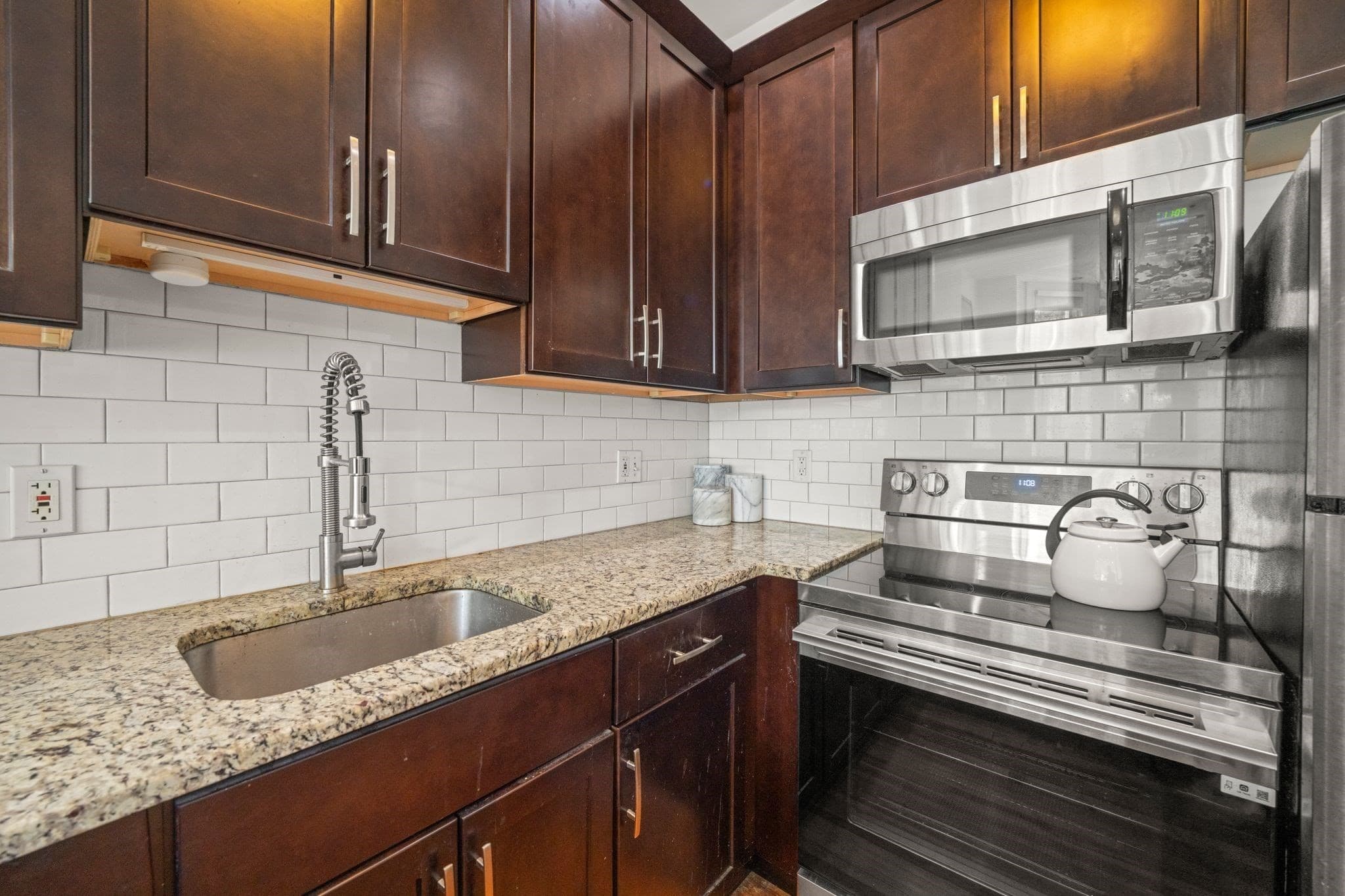 Condominium at 805 E 4th St # 1, Boston MA 02127, photo 4 of 13