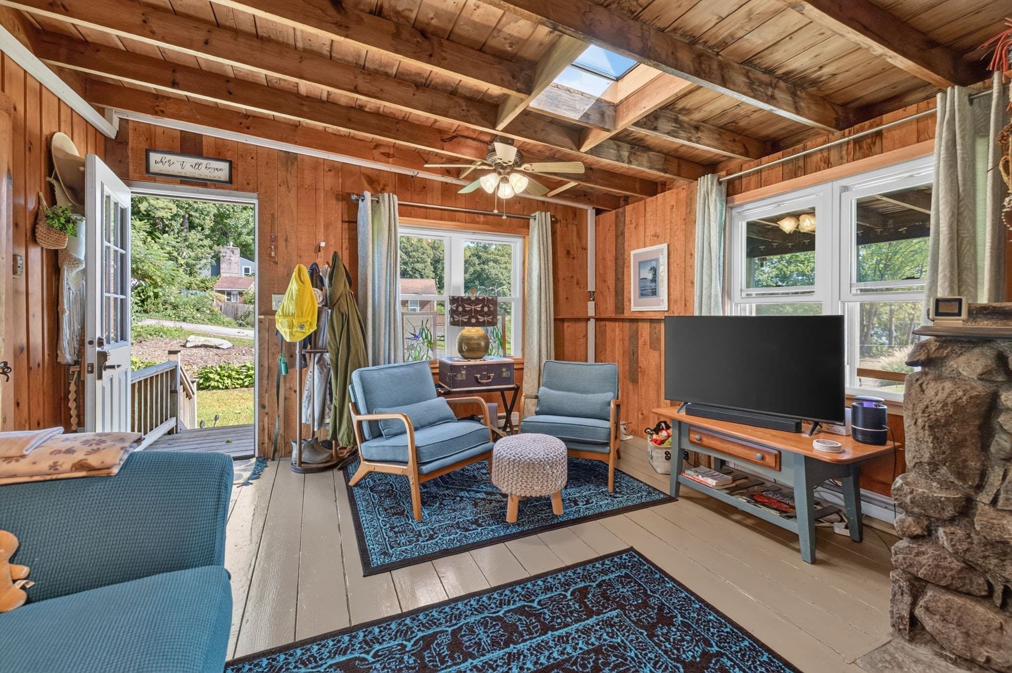 Single Family Residence at 29 Central Ave, Lakeville MA 02347, Lakeville, photo 5 of 42