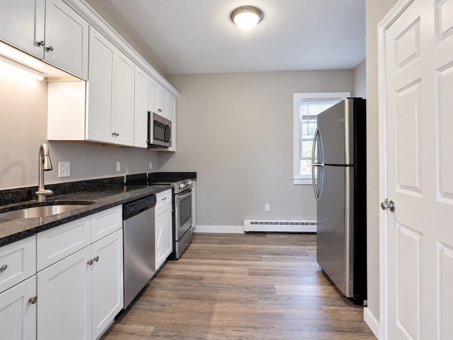 3 Family at 320 Hamilton St, Worcester MA 01604, Worcester, photo 5 of 17