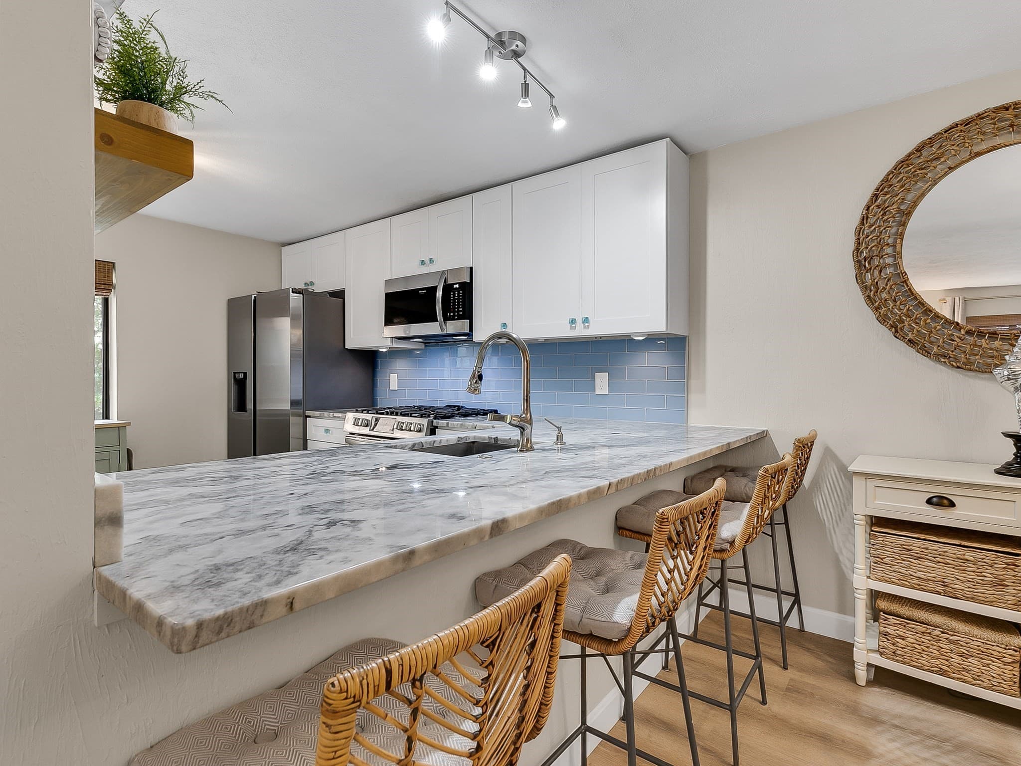 Condominium at 21 W Parish Ct # 21, Haverhill MA 01832, Haverhill, photo 4 of 24