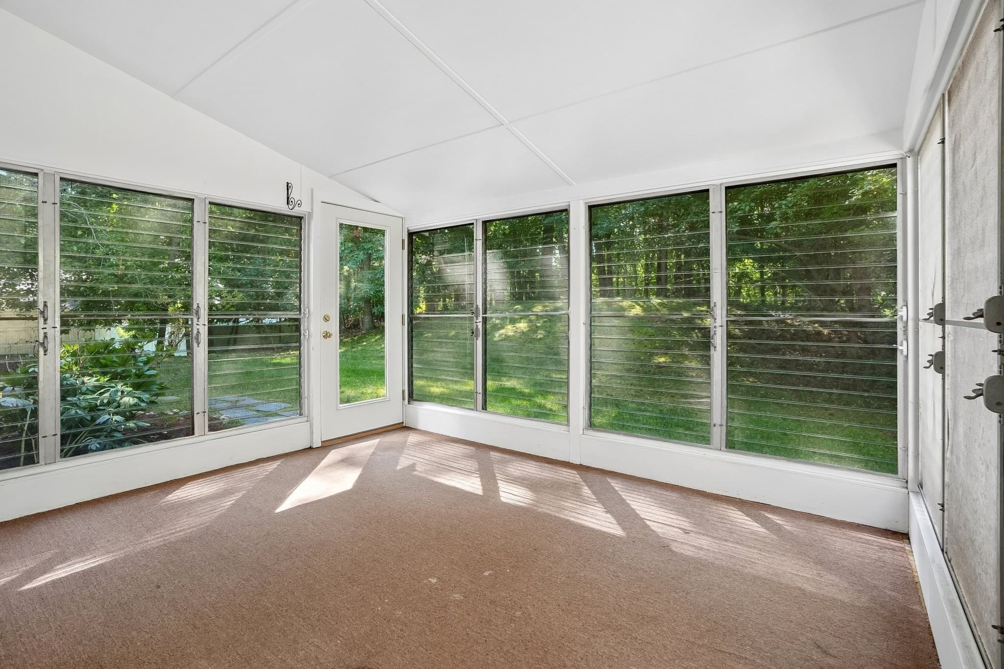 Single Family Residence at 31 Madison Ave, Sharon MA 02067, Sharon, photo 9 of 31