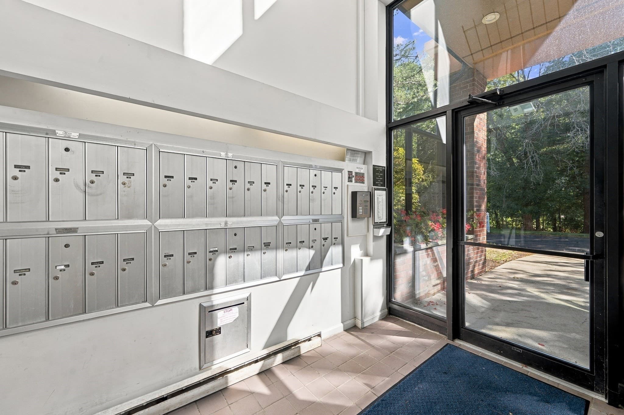 Condominium at 12 Ledgewood Way # 21, Peabody MA 01960, Peabody, photo 5 of 41