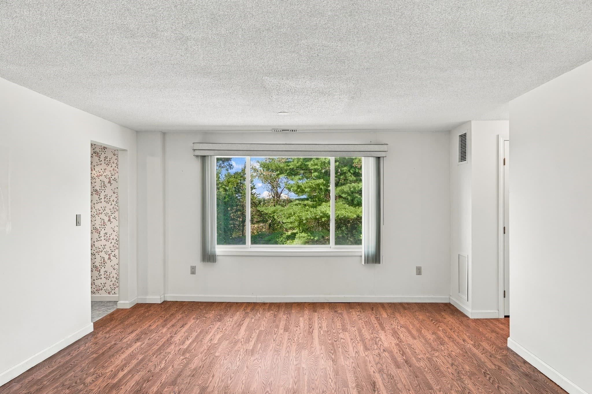 Condominium at 12 Ledgewood Way # 21, Peabody MA 01960, Peabody, photo 18 of 41