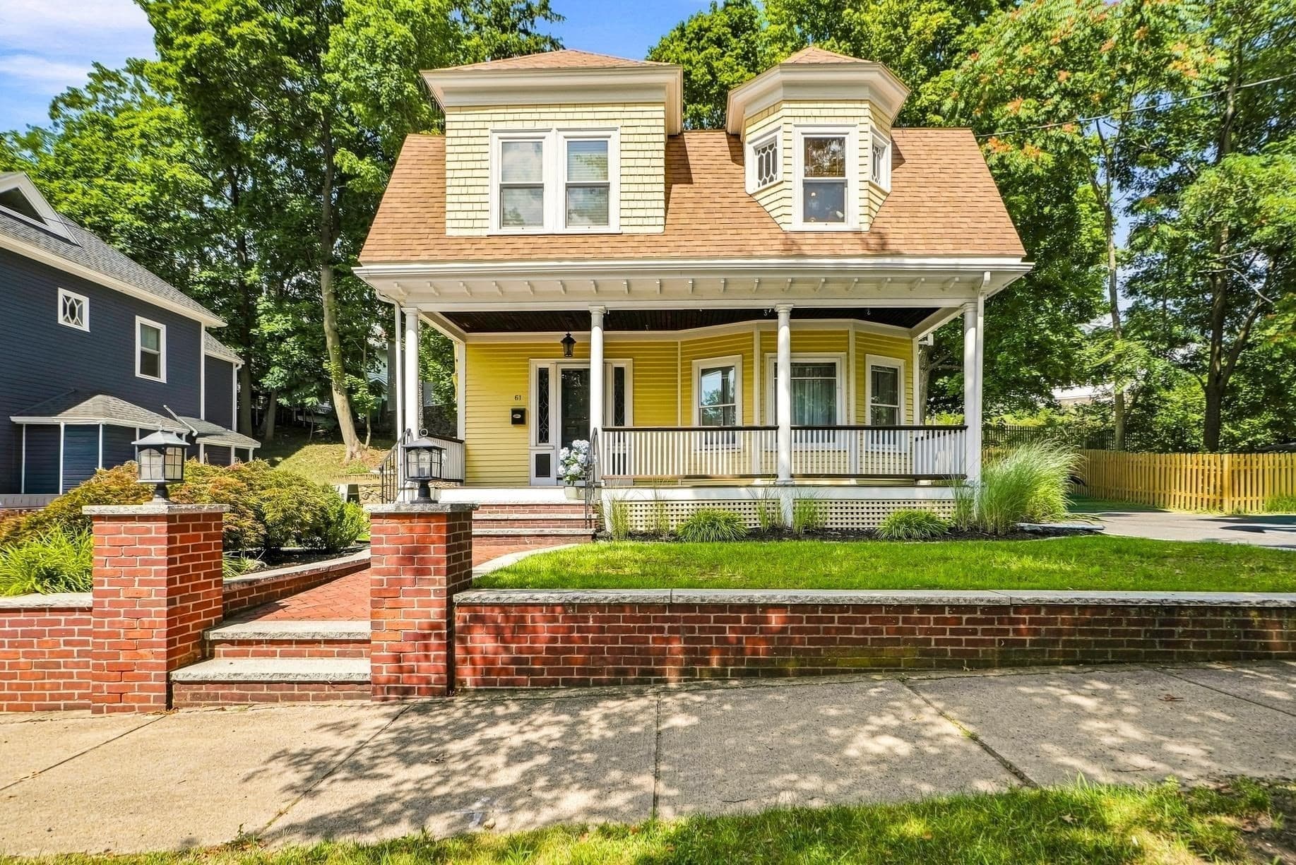 61 Lowell St, Reading MA 01867