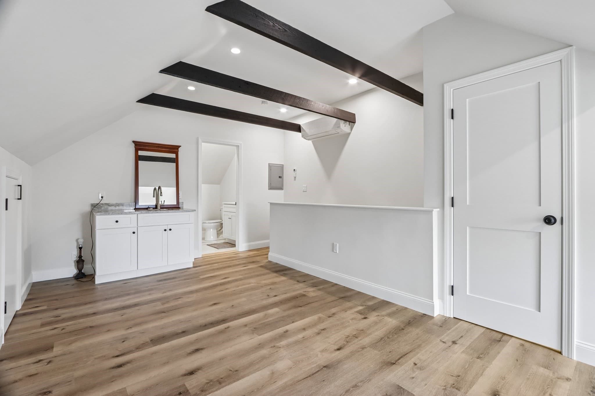 Condominium at 15 Grant # 15, Beverly MA 01915, Beverly, photo 21 of 31