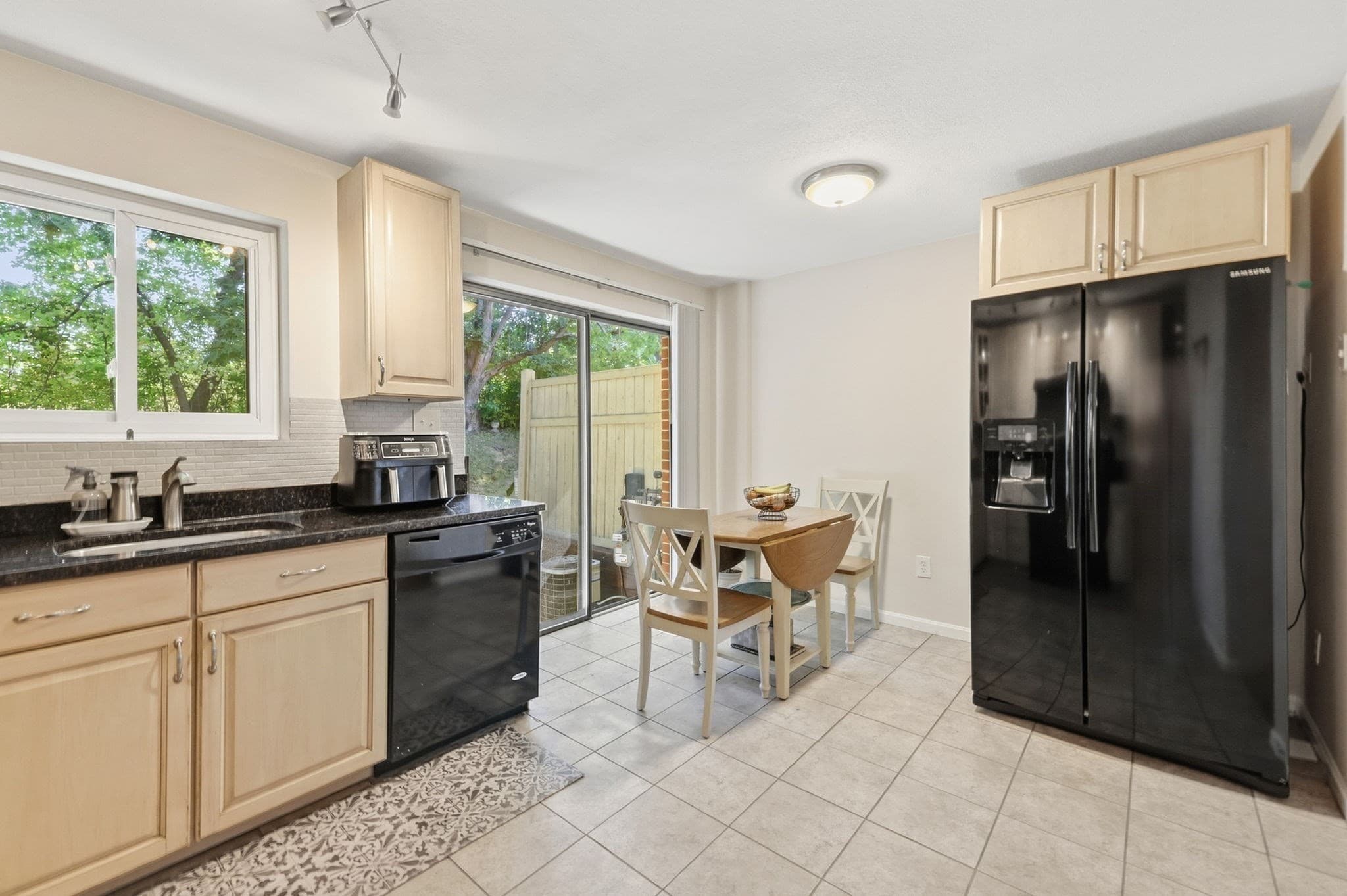 Condex at 86 Sterling Ln # 86, Haverhill MA 01835, Haverhill, photo 9 of 40
