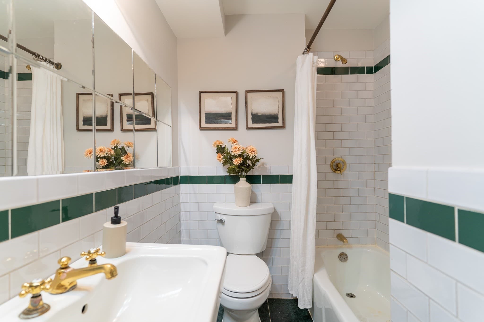 Condominium at 334 Beacon # 10, Boston MA 02116, photo 11 of 11