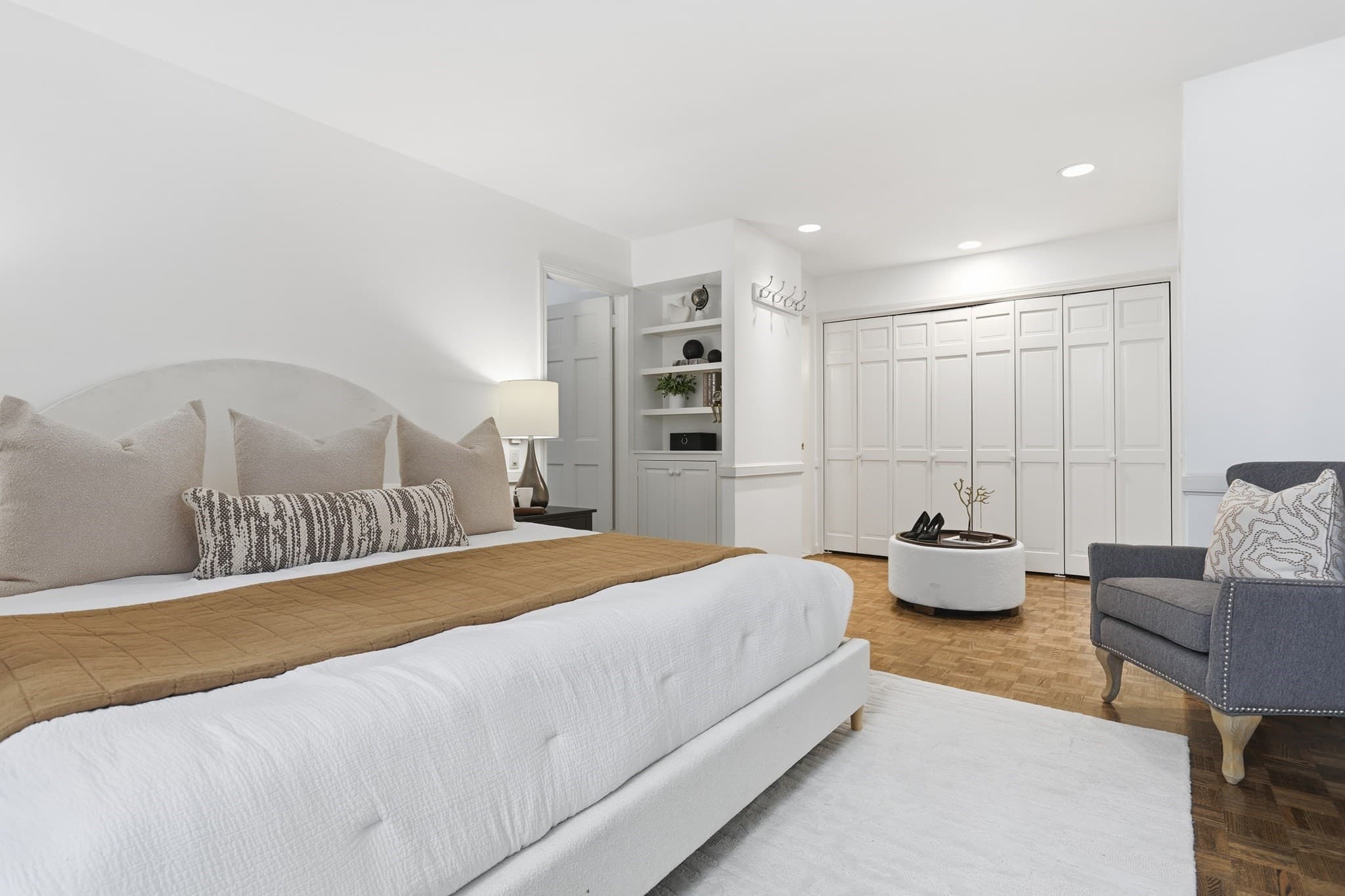 Condominium at 70 Mount Vernon St # 1B, Boston MA 02108, Boston, photo 11 of 26