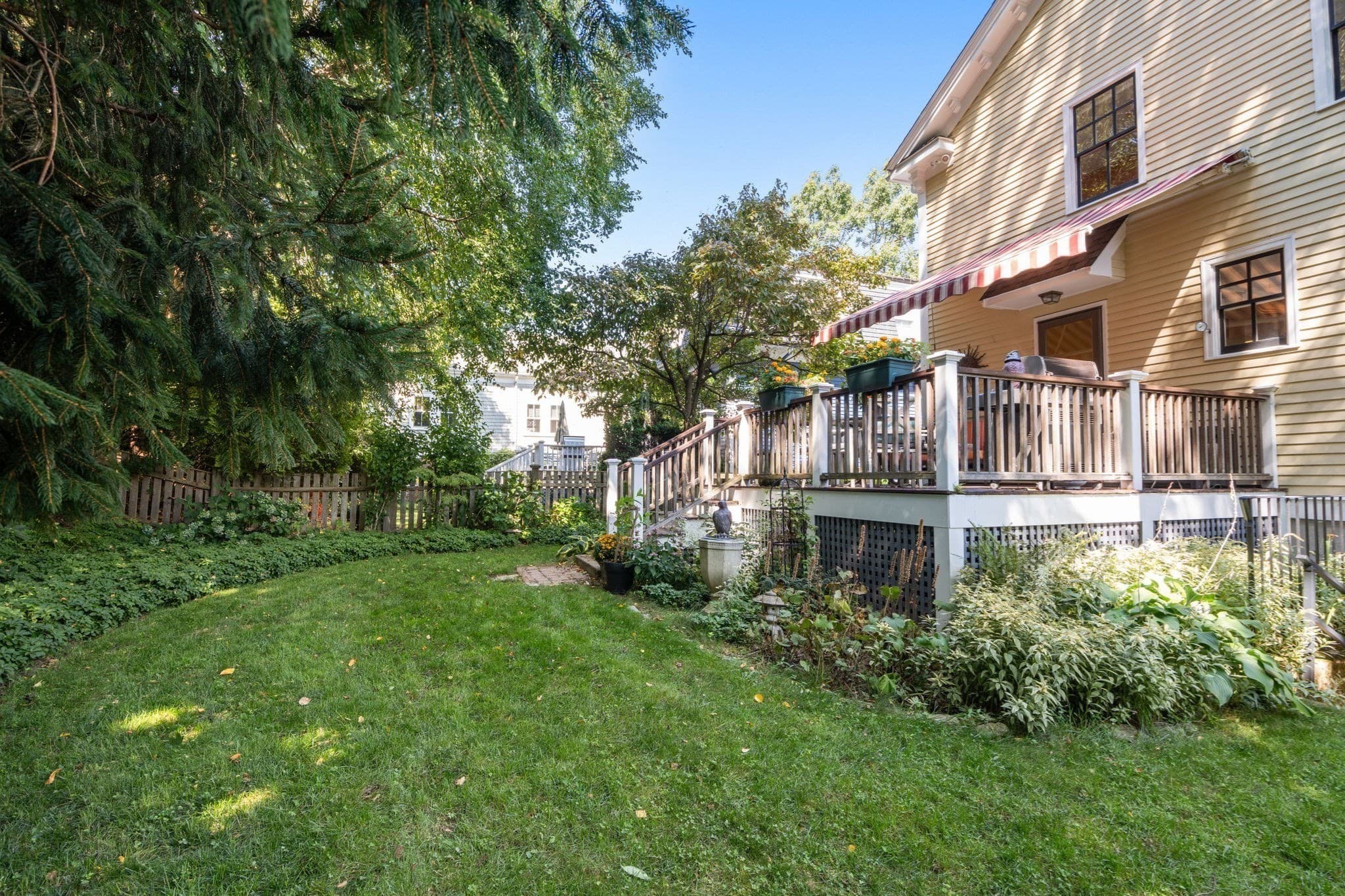 Single Family Residence at 75 Seaverns Ave, Boston MA 02130, photo 33 of 42
