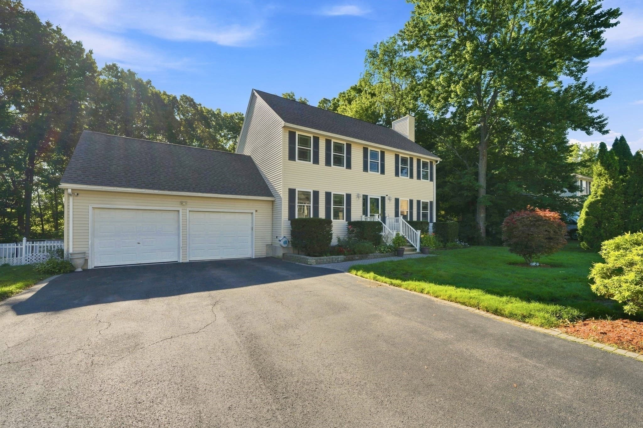 Single Family Residence at 5 Lady Slipper Ln, Methuen MA 01844, Methuen, photo 2 of 41