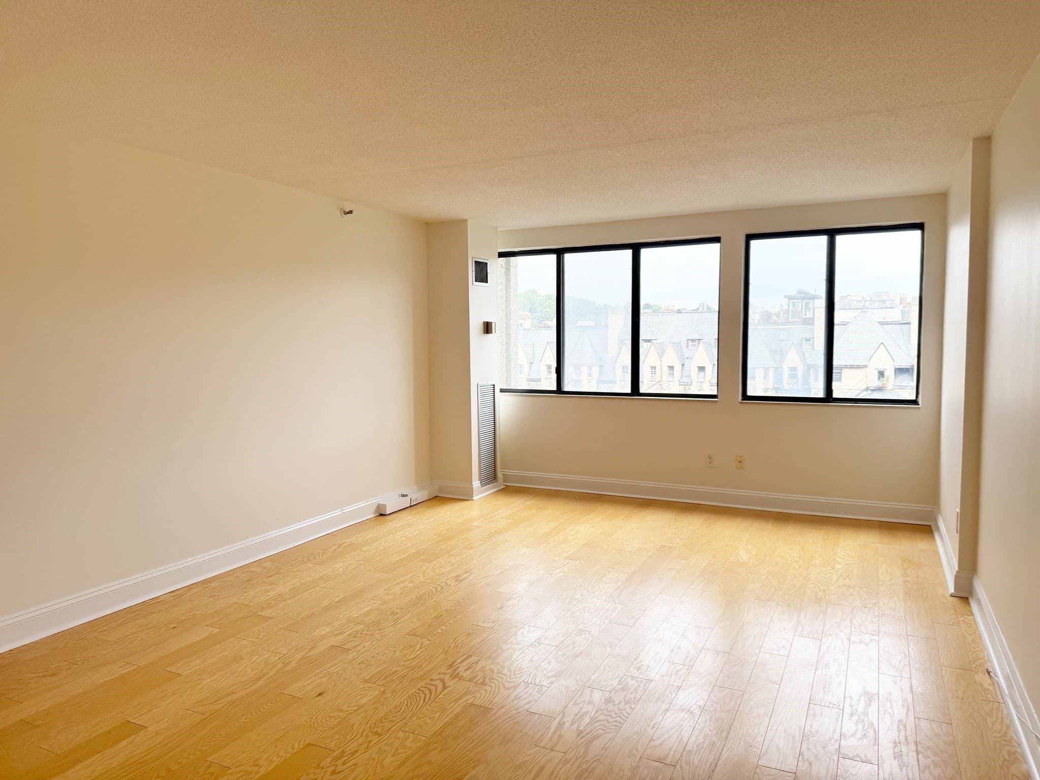 Condominium at 1731 Beacon St # 713, Brookline MA 02445, Brookline, photo 13 of 40