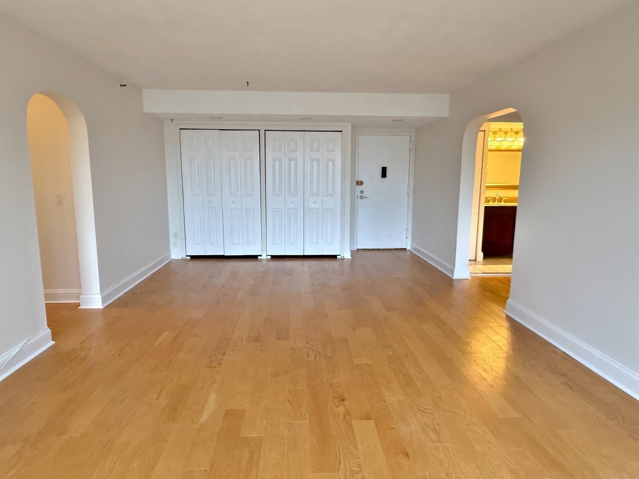 Condominium at 1731 Beacon St # 713, Brookline MA 02445, Brookline, photo 17 of 40