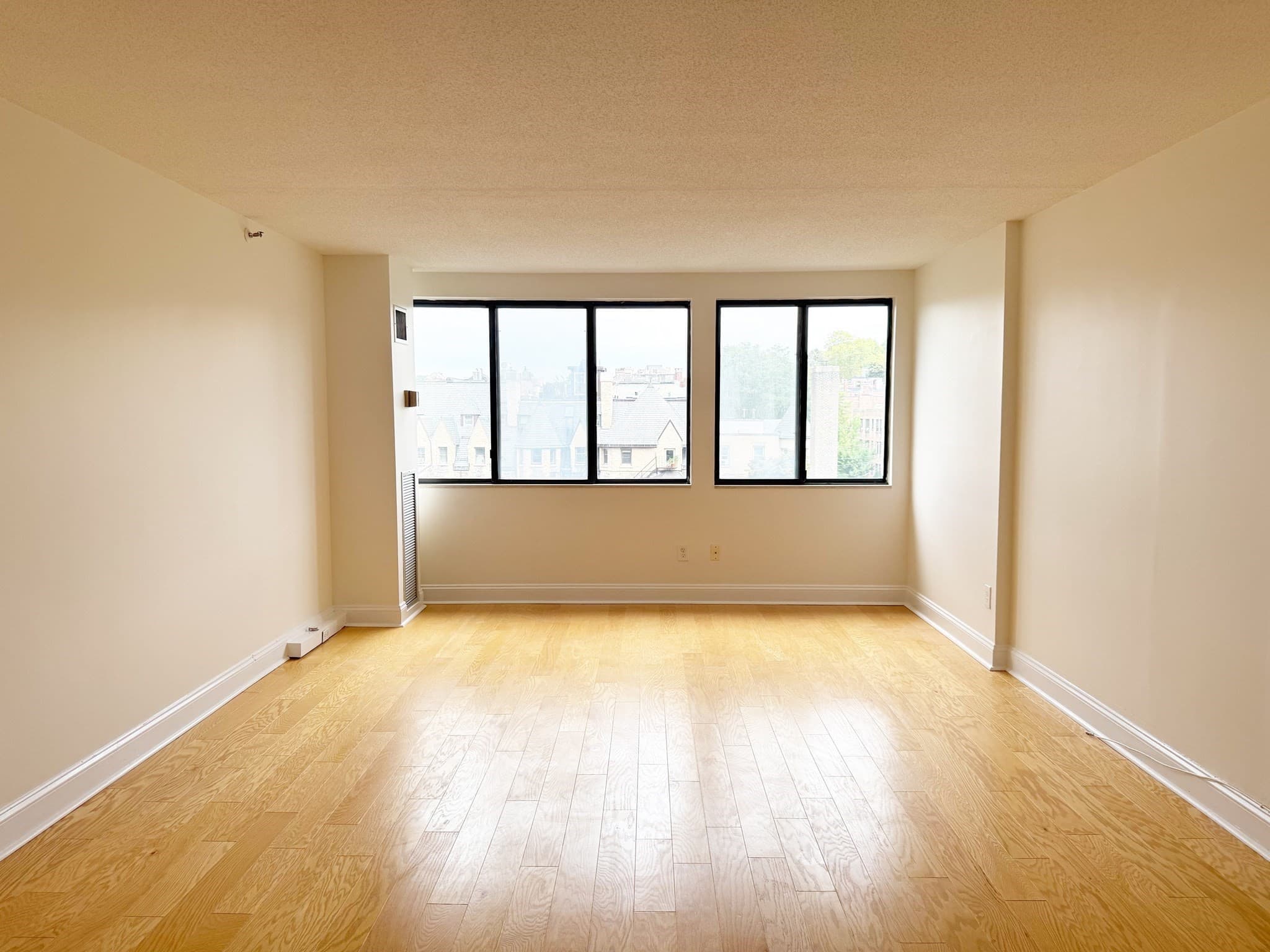 Condominium at 1731 Beacon St # 713, Brookline MA 02445, Brookline, photo 12 of 40