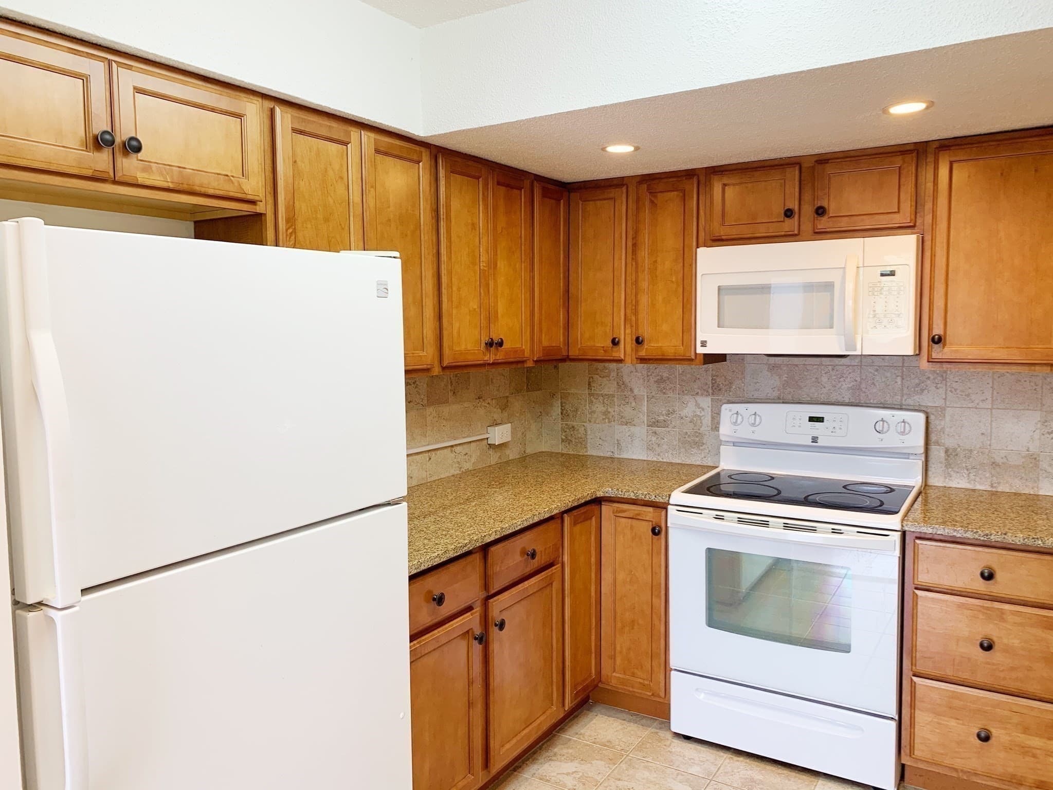 Condominium at 1731 Beacon St # 713, Brookline MA 02445, Brookline, photo 26 of 40