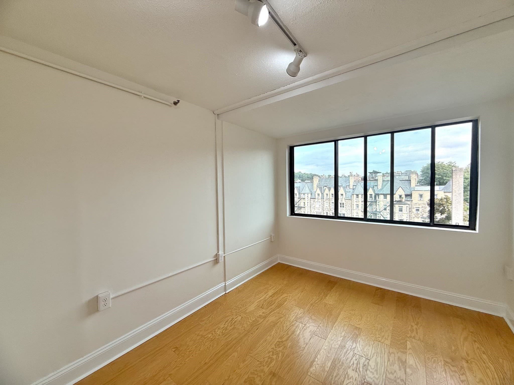Condominium at 1731 Beacon St # 713, Brookline MA 02445, Brookline, photo 22 of 40