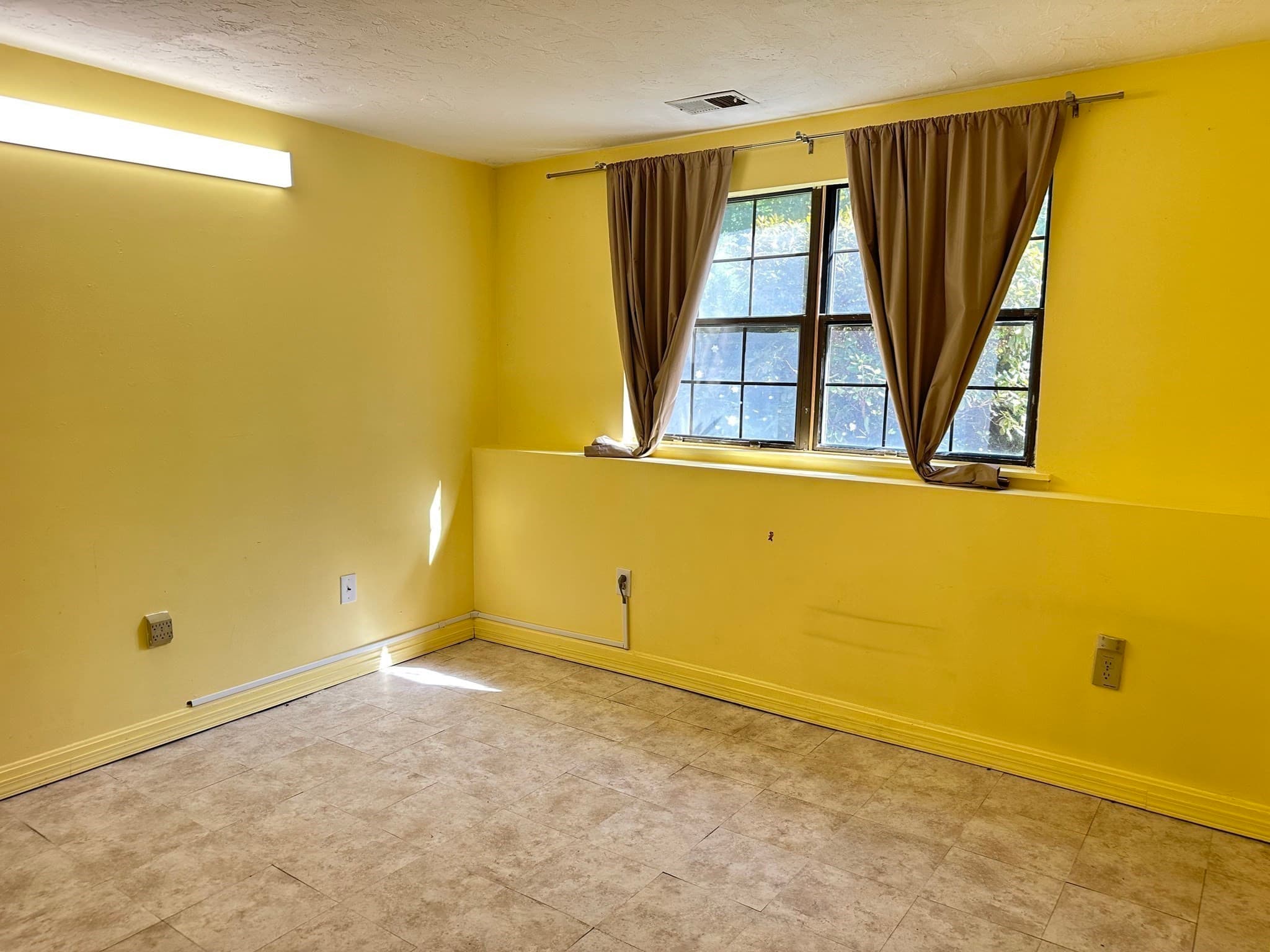 Condominium at 8 Jackson St # C1, Quincy MA 02169, Quincy, photo 5 of 20
