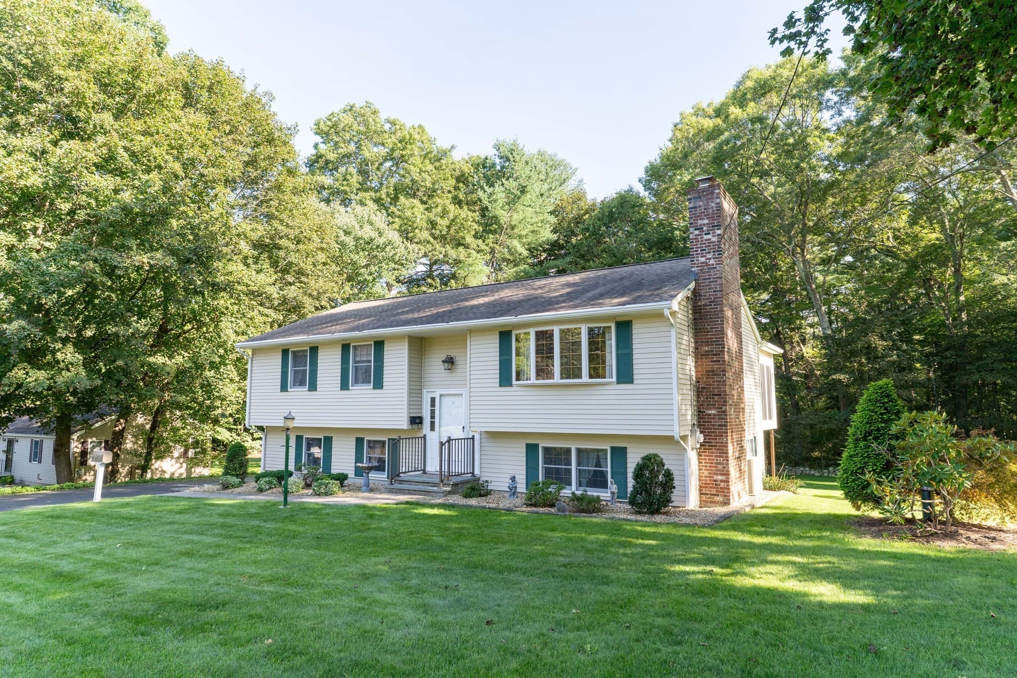 Single Family Residence at 14 Delaney Ave, Dudley MA 01571, Dudley, photo 3 of 40