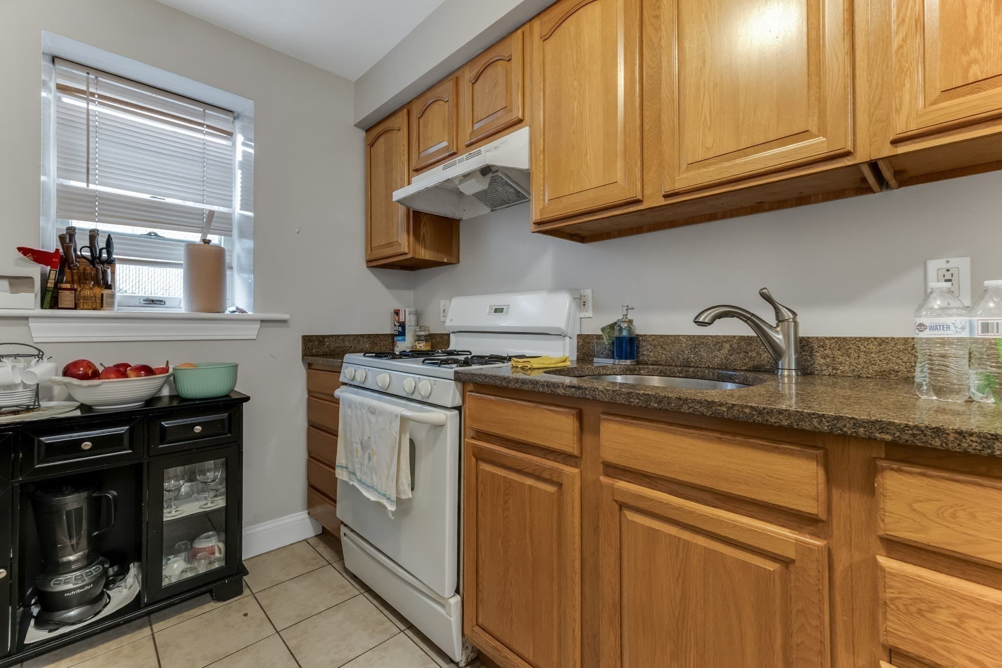 2 Family - 2 Units Up/Down at 30 Everett Ave, Somerville MA 02145, Somerville, photo 32 of 38