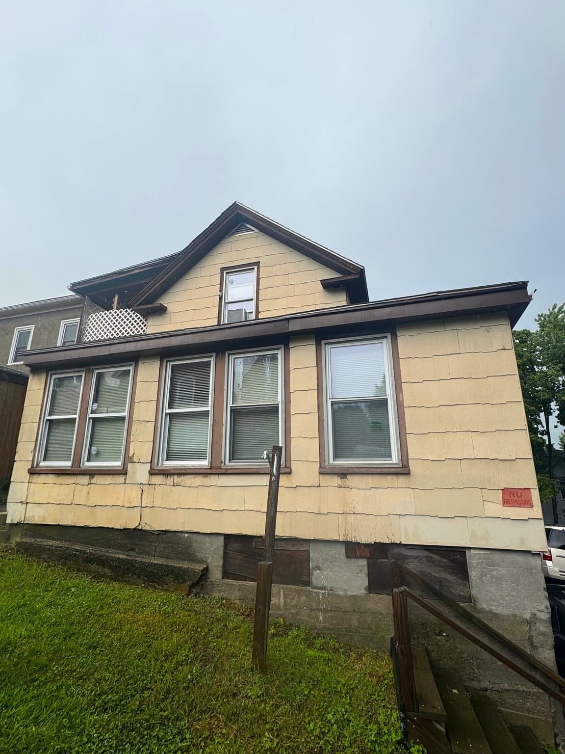 Multi Family at 3 Lynn Street, Fitchburg MA 01420, Fitchburg, photo 2 of 12