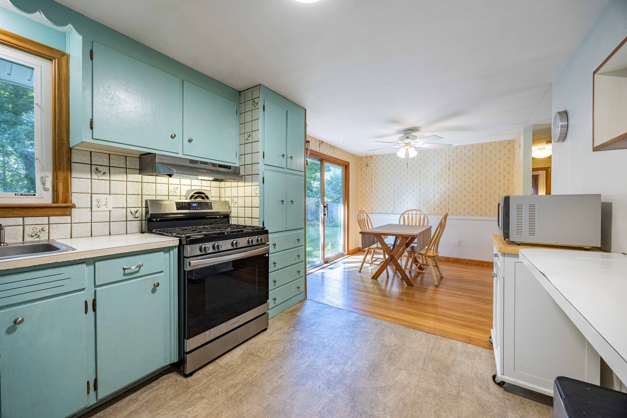 Single Family Residence at 4 Virginia Road, Medway MA 02053, Medway, photo 15 of 37
