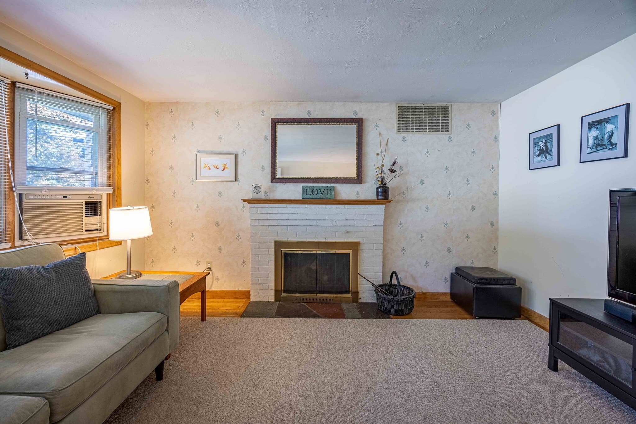 Single Family Residence at 4 Virginia Road, Medway MA 02053, Medway, photo 4 of 37