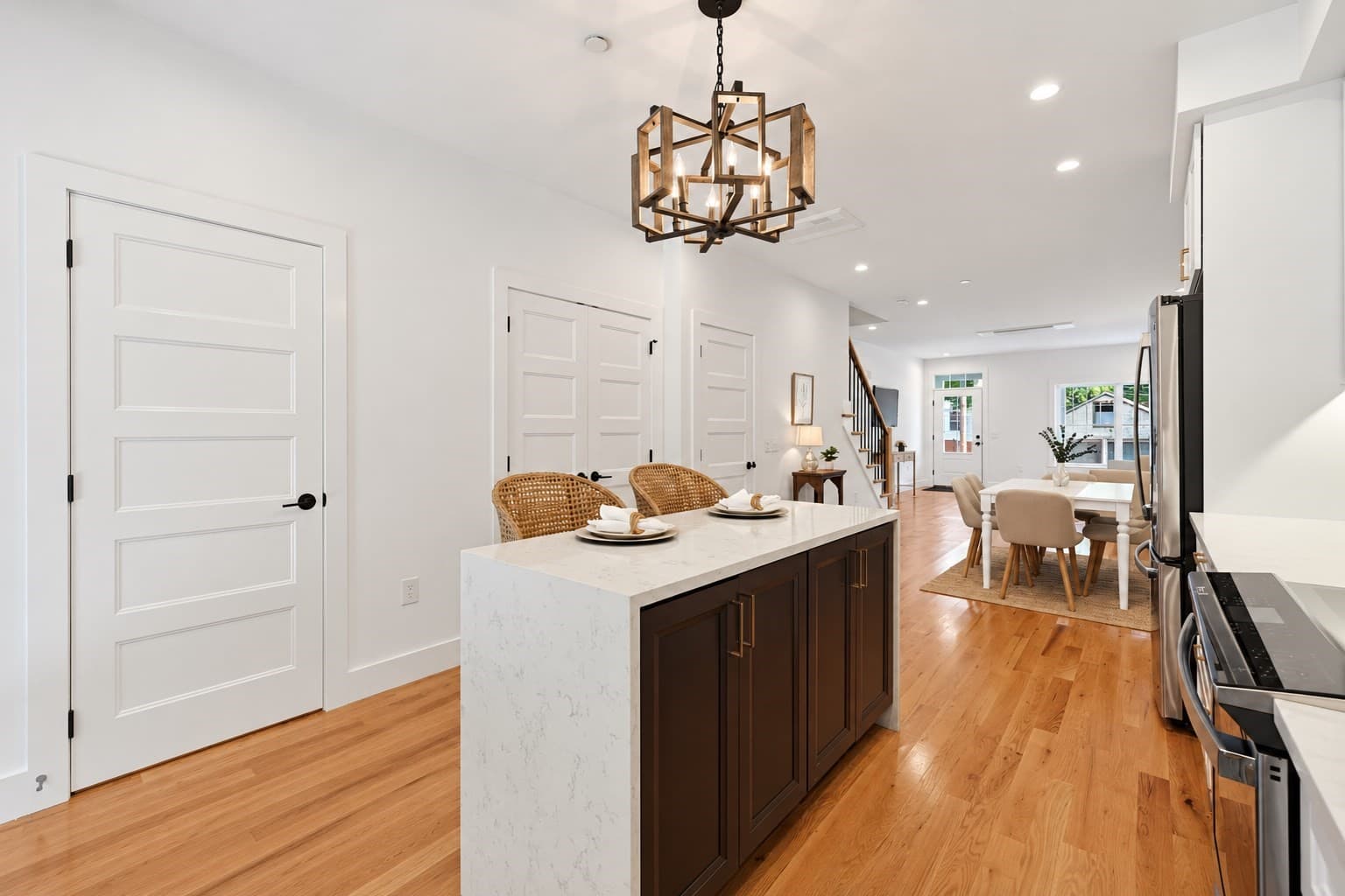 Condominium at 34 Linwood Ave # 34, Melrose MA 02176, Melrose, photo 12 of 42