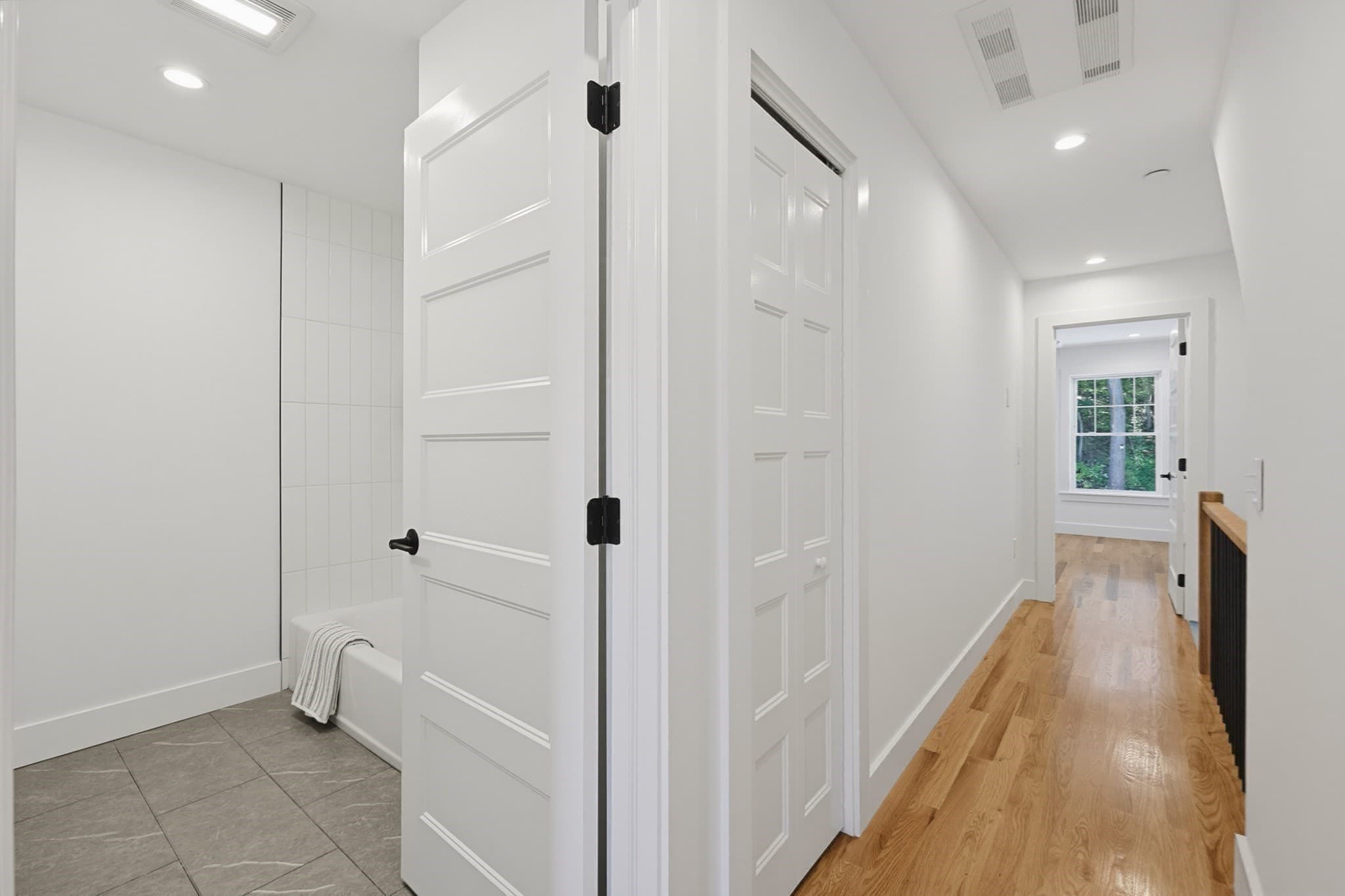 Condominium at 34 Linwood Ave # 34, Melrose MA 02176, Melrose, photo 32 of 42