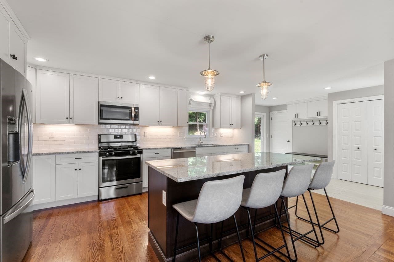 Single Family Residence at 72 Bornwood Drive, Norwood MA 02062, Norwood, photo 7 of 25