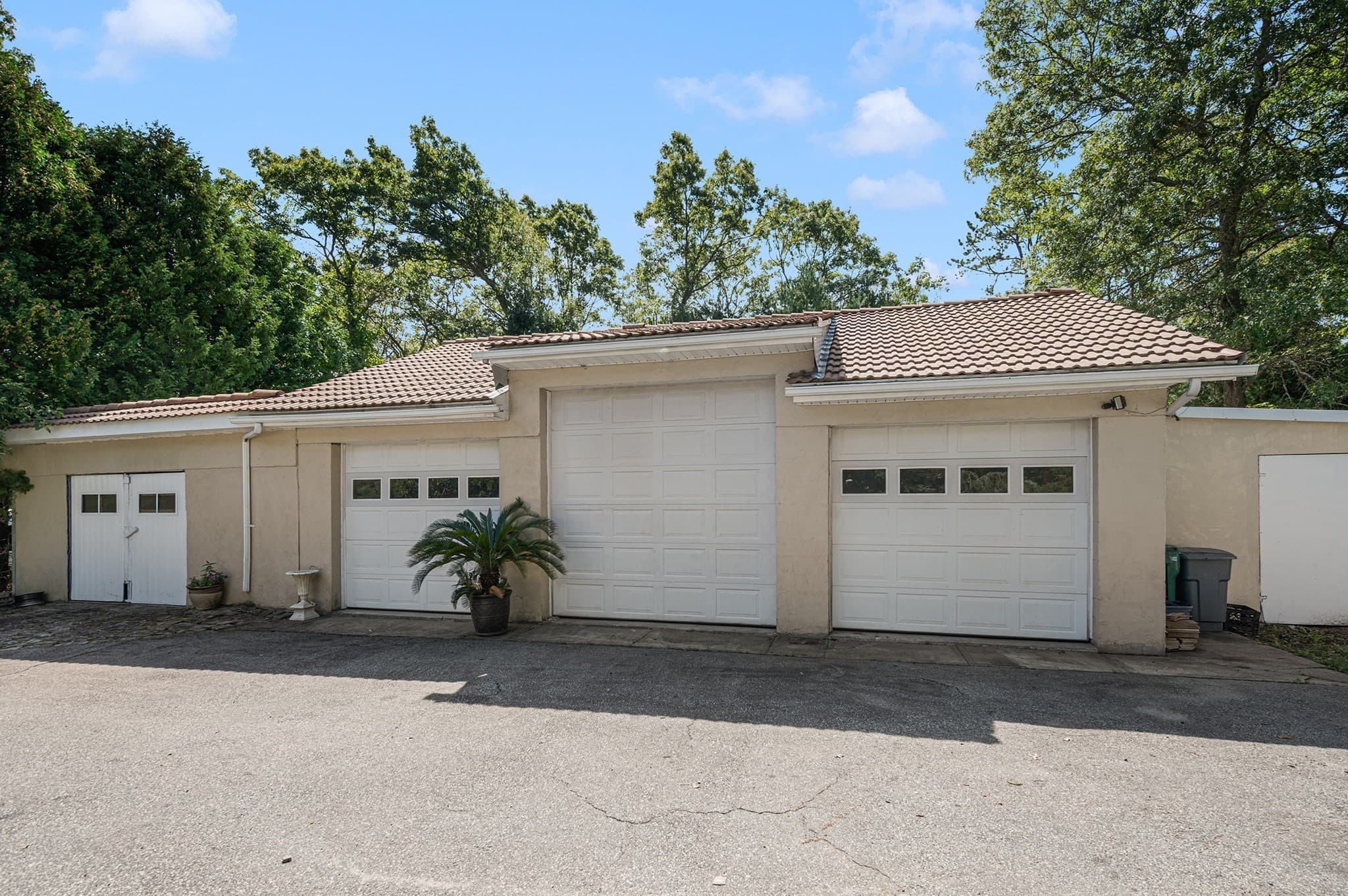 Single Family Residence at 22 Brook View Dr, Scituate RI 02831, Scituate, photo 39 of 41